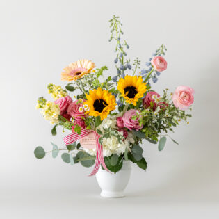 Vase Arrangement — Vibrant